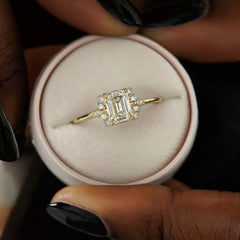 emerald-skyfall-moissanite-engagement-cluster-light-ring-model-gemfora-1