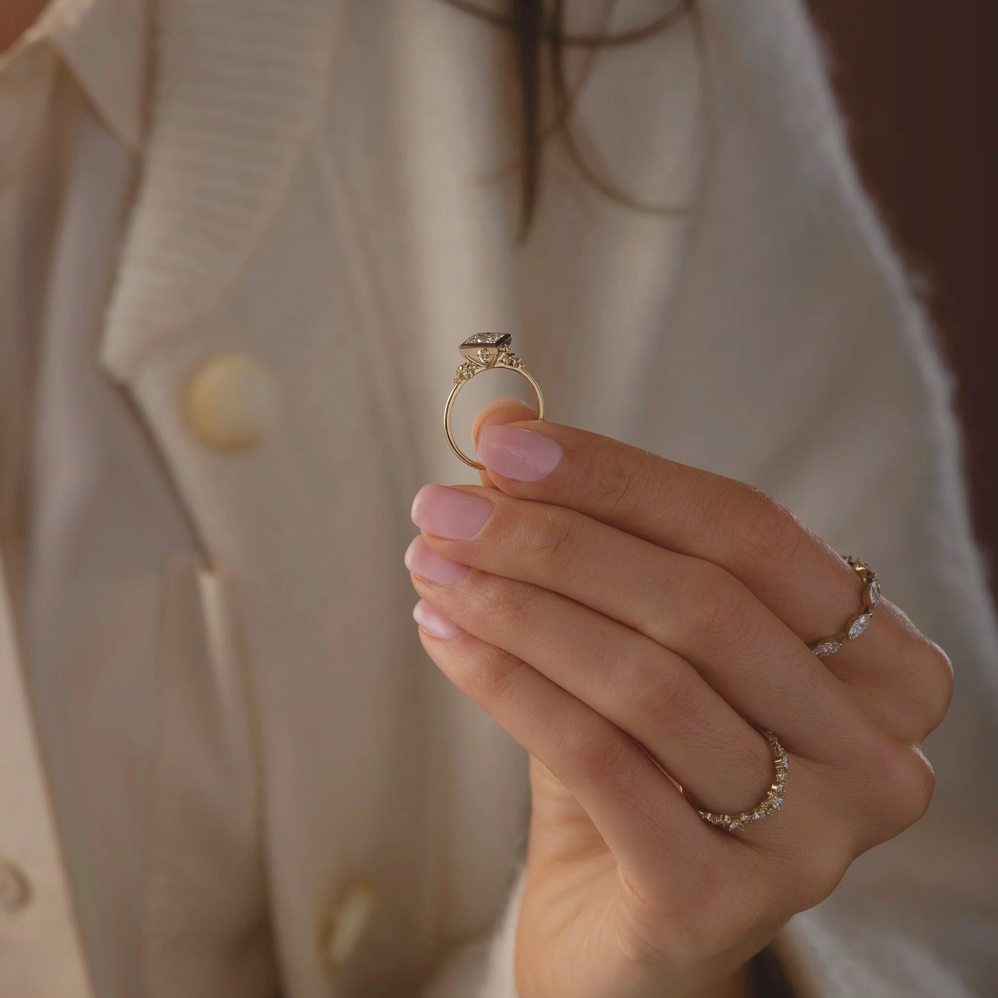 engagement-ring-of-princess-cut-2ct-cluster-bezel-band-5