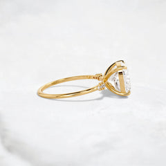 eternal-cushion-glow-2ct-focal-diamond-engagement-ring-4