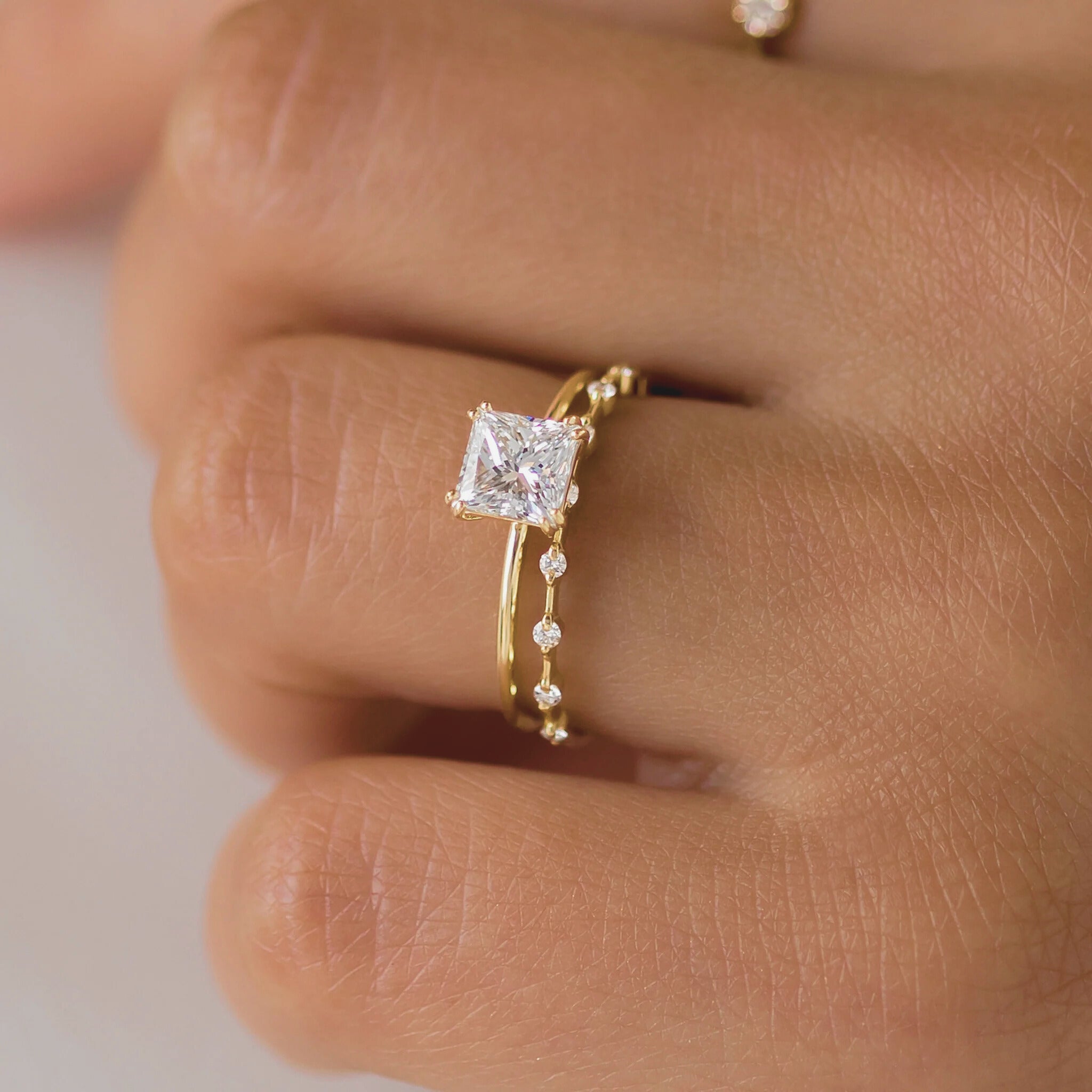 eternal-glow-princess-cut-2ct-diamond-engagement-ring-5