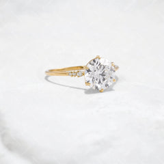 eternal-glow-round-cut-moissanite-solitaire-engagement-ring-7