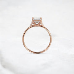 ethereal-flame-emerald-three-stone-moissanite-engagement-ring-2-ct-rose-gold-gemfora-4