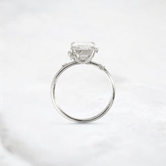 flameleaf-embrace-emerald-spark-moissanite-engagement-ring-3-ct-platinum-gemfora-4