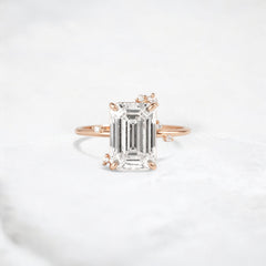 flameleaf-embrace-emerald-spark-moissanite-engagement-ring-3-ct-rose-gold-gemfora-1