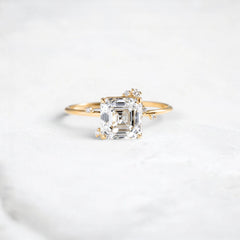 Golden Aura Asscher Cut 1.5CT Moissanite Cluster Engagement Ring with Scattered Sparkle Accents