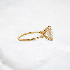 golden-aura-princess-halo-2ct-dimond-engagement-ring-4