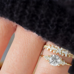 golden-bloom-round-moissanite-engagement-cluster-ring-model-gemfora-1