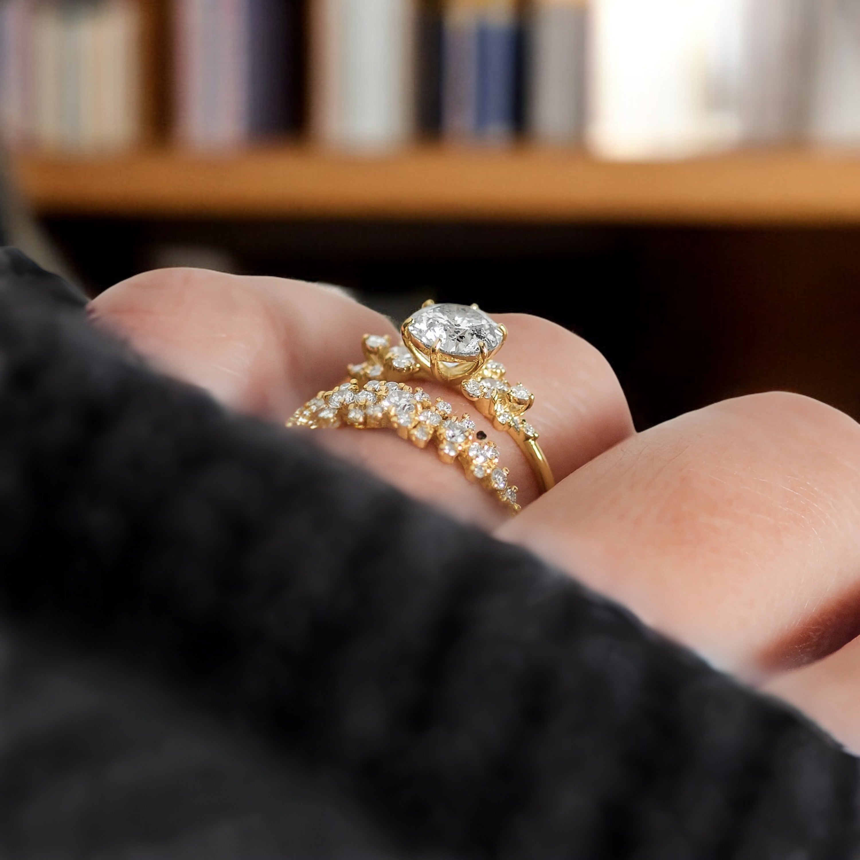 golden-bloom-round-moissanite-engagement-cluster-ring-model-gemfora-5