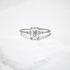 handmade-cluster-emerald-double-prong-moissanite-engagement-ring-1-01-platinum-gemfora-1