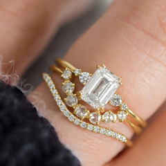 handmade-cluster-emerald-double-prong-moissanite-engagement-ring-model-1-ct-gemfora-1