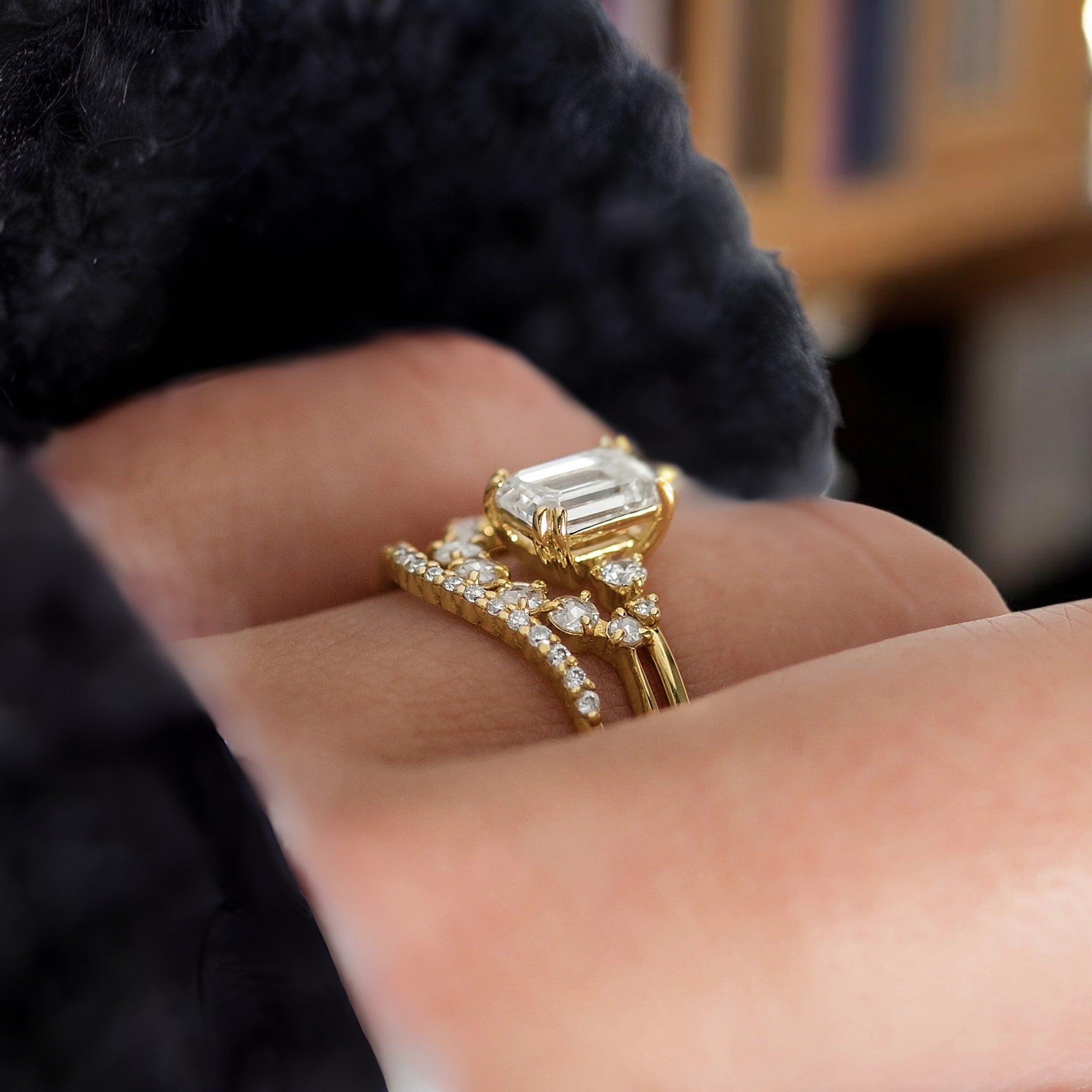 handmade-cluster-emerald-double-prong-moissanite-engagement-ring-model-gemfora-2