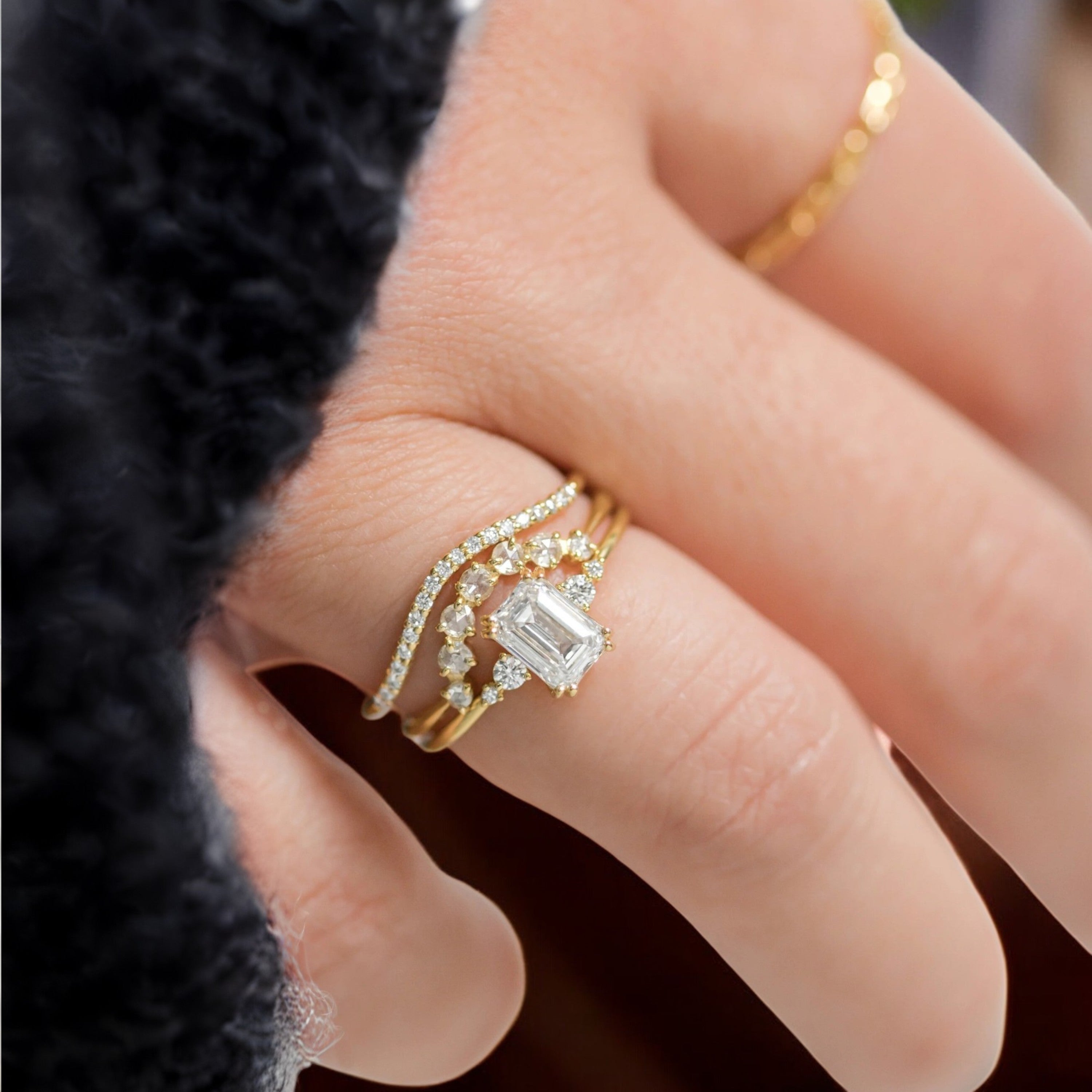 handmade-cluster-emerald-double-prong-moissanite-engagement-ring-model-gemfora-4