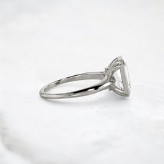 hidden-muse-emerald-glow-bezel-moissanite-engagement-ring-3-ct-platinum-gemfora-3