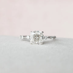 2.0CT Cushion Cut Moissanite Diamond Engagement Ring