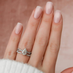 fine moissanite jewelery. Fine quality moissanite ring, moissante engagement ring, moissanite diamond alternative, natural moissanite ring