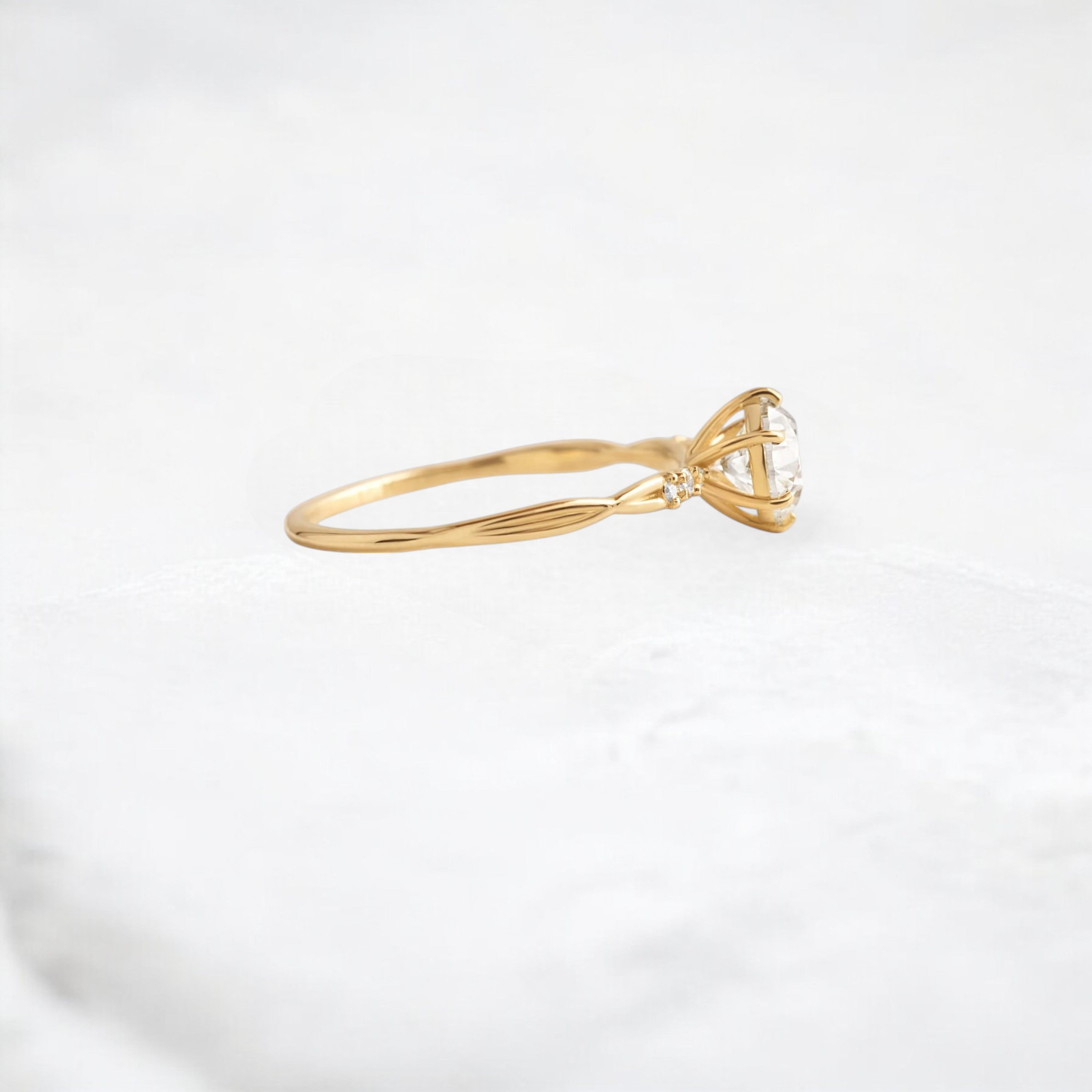 infinite-shine-round-curved-love-moissanite-engagement-ring-0-9-ct-yellow-gold-gemfora-3