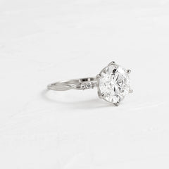infinite-shine-round-curved-love-moissanite-engagement-ring-3-ct-platinum-gemfora-2