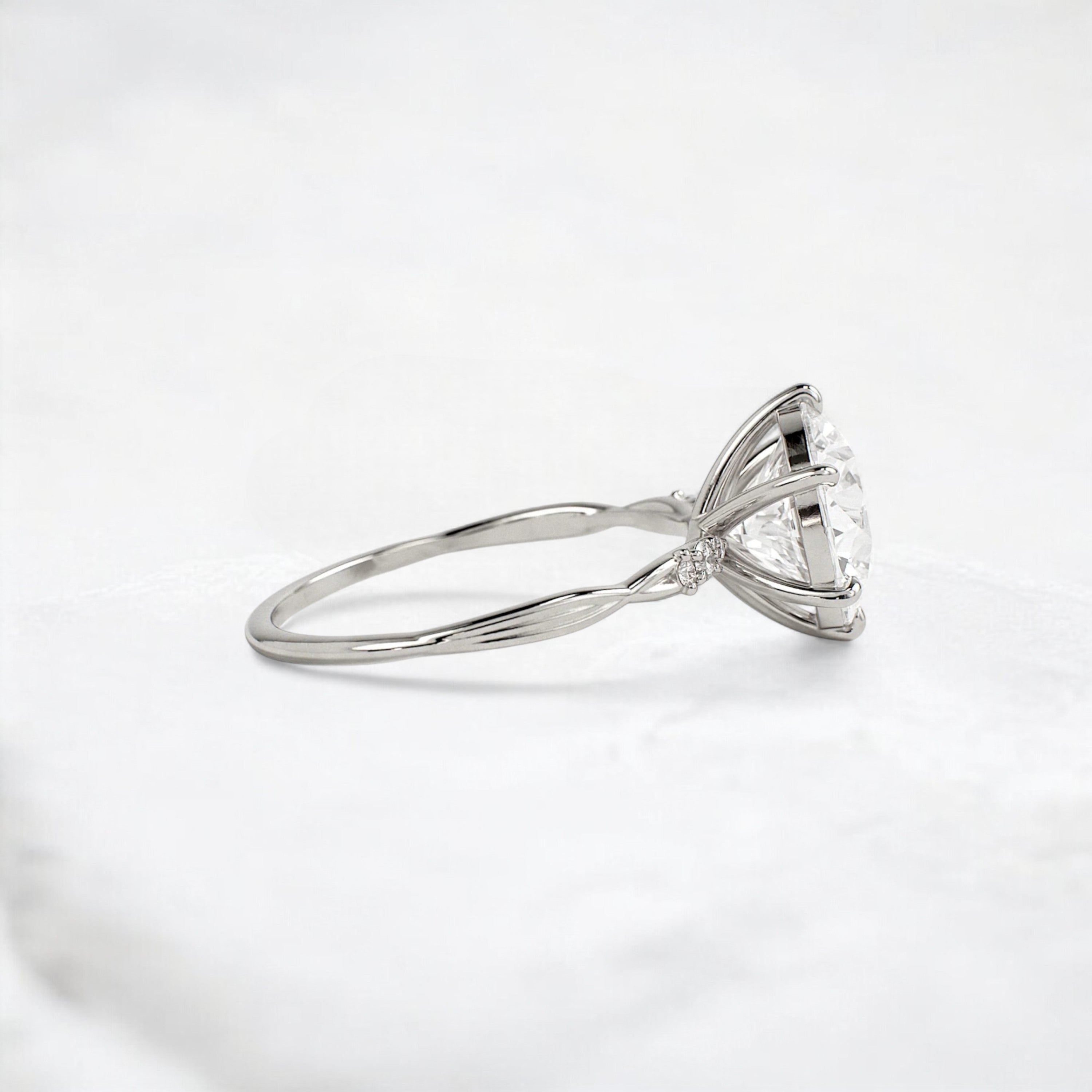 infinite-shine-round-curved-love-moissanite-engagement-ring-3-ct-platinum-gemfora-3