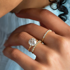 infinite-shine-round-curved-love-moissanite-engagement-ring-model-gemfora-2