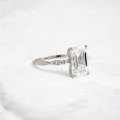 infinity-light-emerald-fire-twisted-moissanite-engagement-ring-3-ct-white-gold-gemfora-2