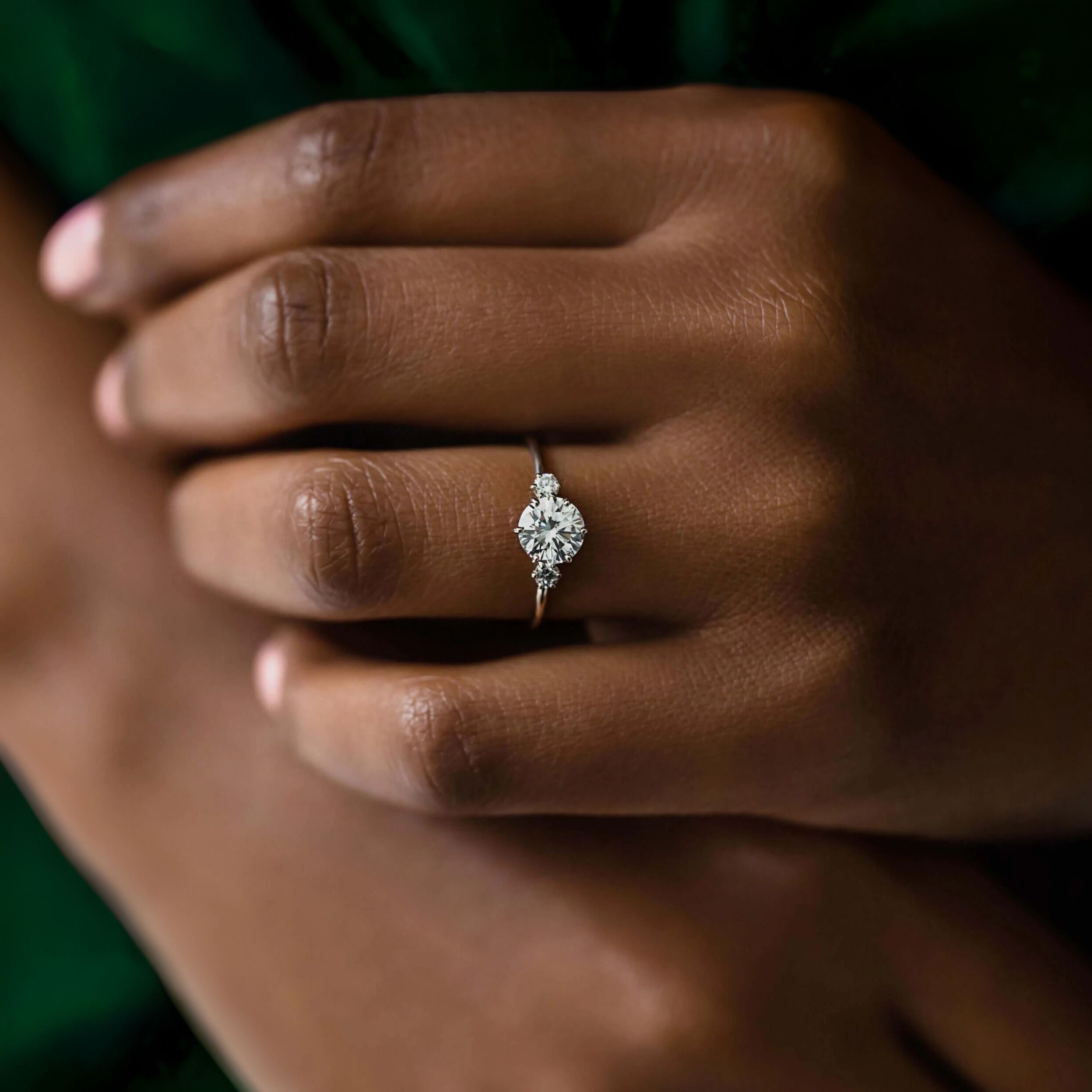 luna-light-round-sparkle-moissanite-engagement-ring-model-white-gold-gemfora-2