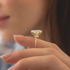 mossinite-2ct-focal-diamond-princess-cut-cluster-engagement-ring-5