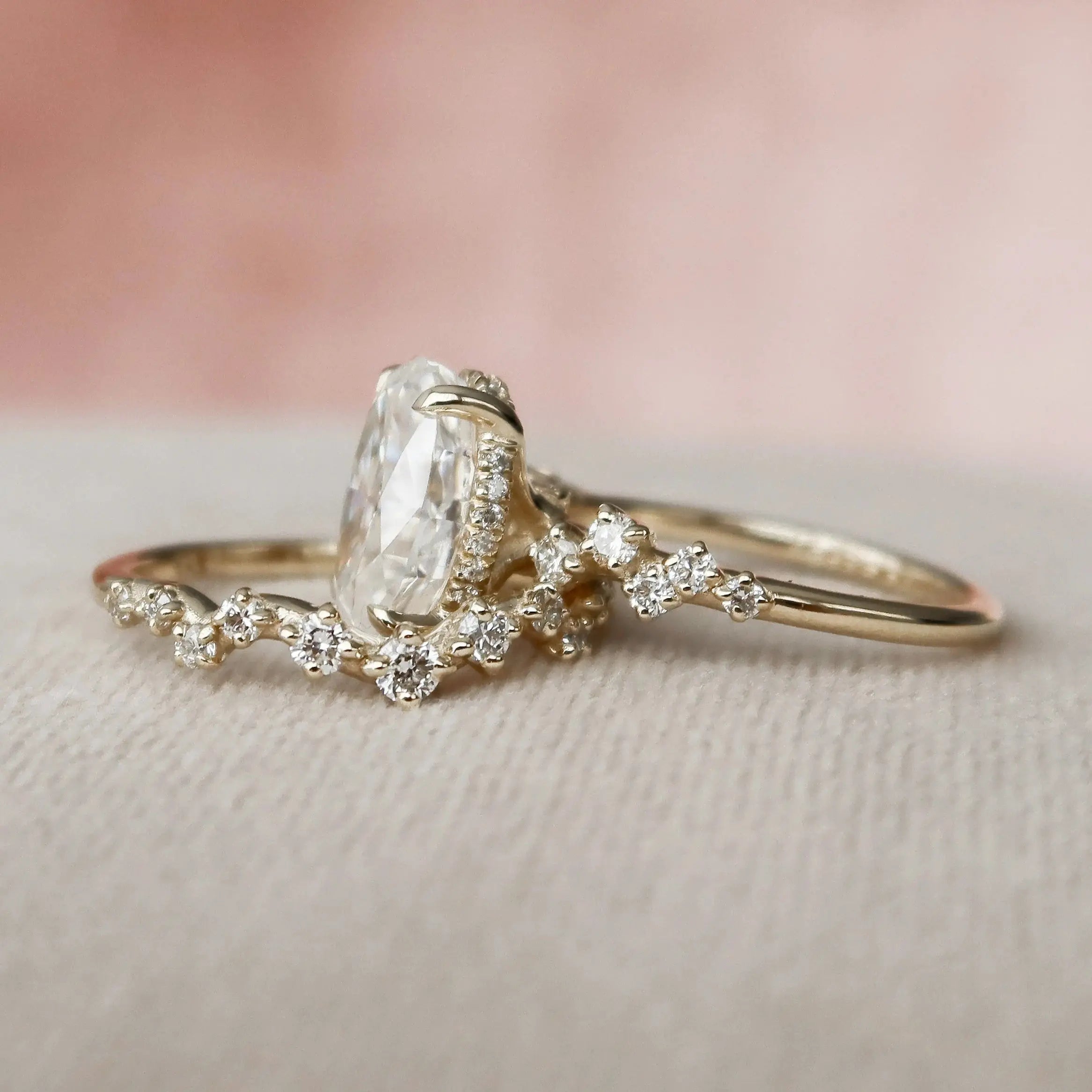 Oval 2.0CT moissanite halo bridal ring set