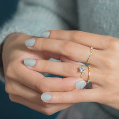 princess-cut-2ct-moissanite-diamond-engagement-ring-4_c3a1e49a-9be6-4169-892b-c51403ed3cd4