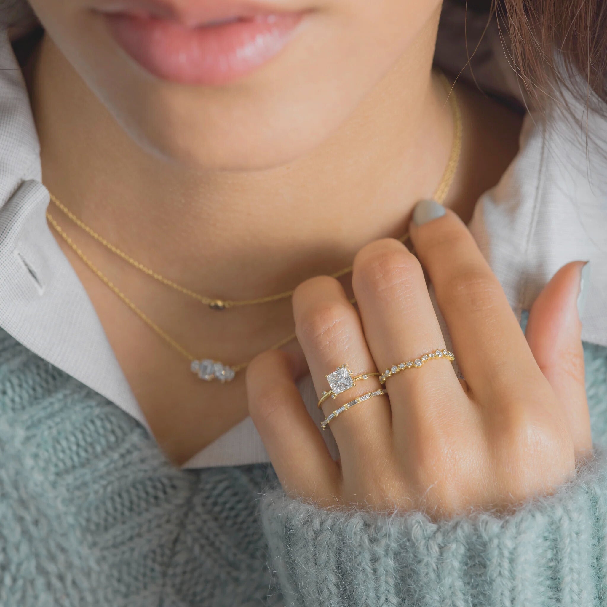 princess-cut-2ct-moissanite-diamond-engagement-ring-5_d6caf188-2a7f-45a7-8f38-b146eb889862