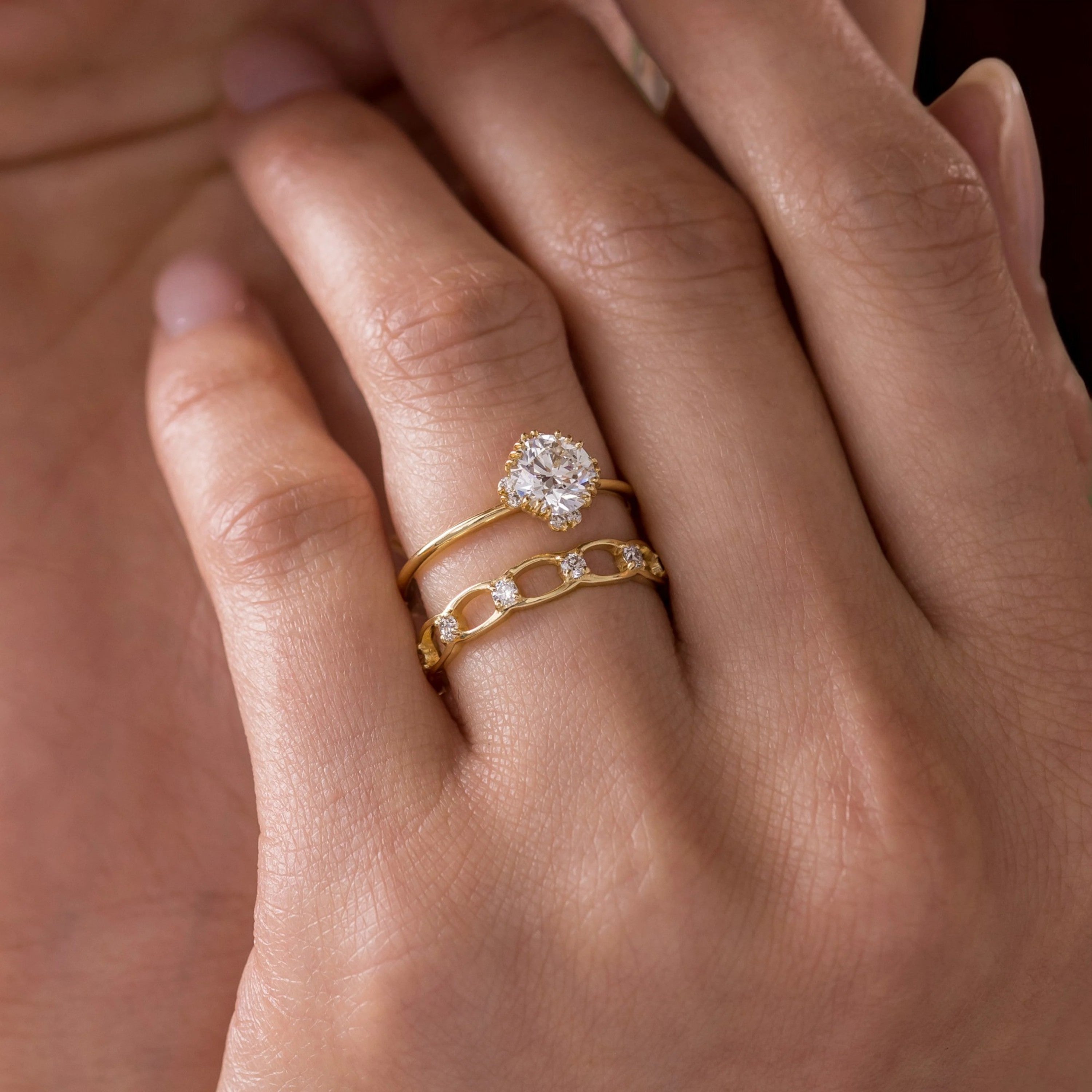 pure-halo-round-brilliant-moissanite-engagement-ring-model-1-ct-yellow-gold-gemfora-2