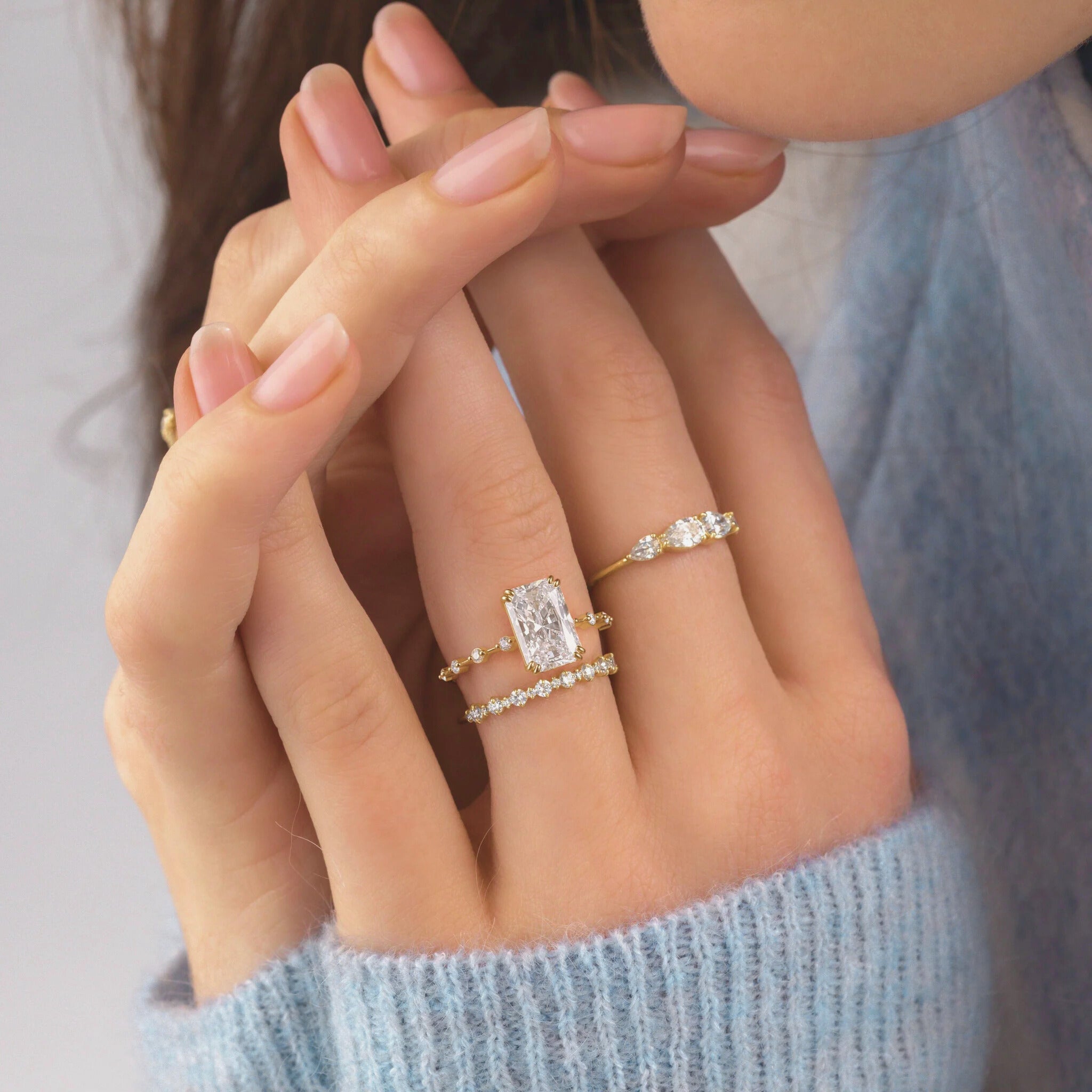 radiant-cut-1.5ct-halo-style-focal-diamond-engagement-ring-2