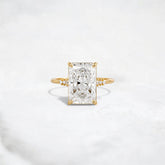 radiant-cut-2ct-focal-diamond-halo-engagement-ring-1