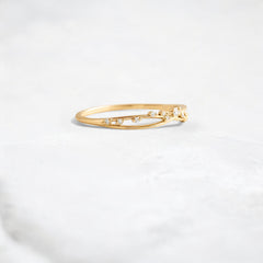 unity-shine-round-criss-cross-women_s-pave-wedding-band-ring-yellow-gold-gemfora-2