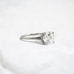 whispering-aurora-round-v-embrace-solitaire-engagement-ring-2-ct-platinum-gemfora-2