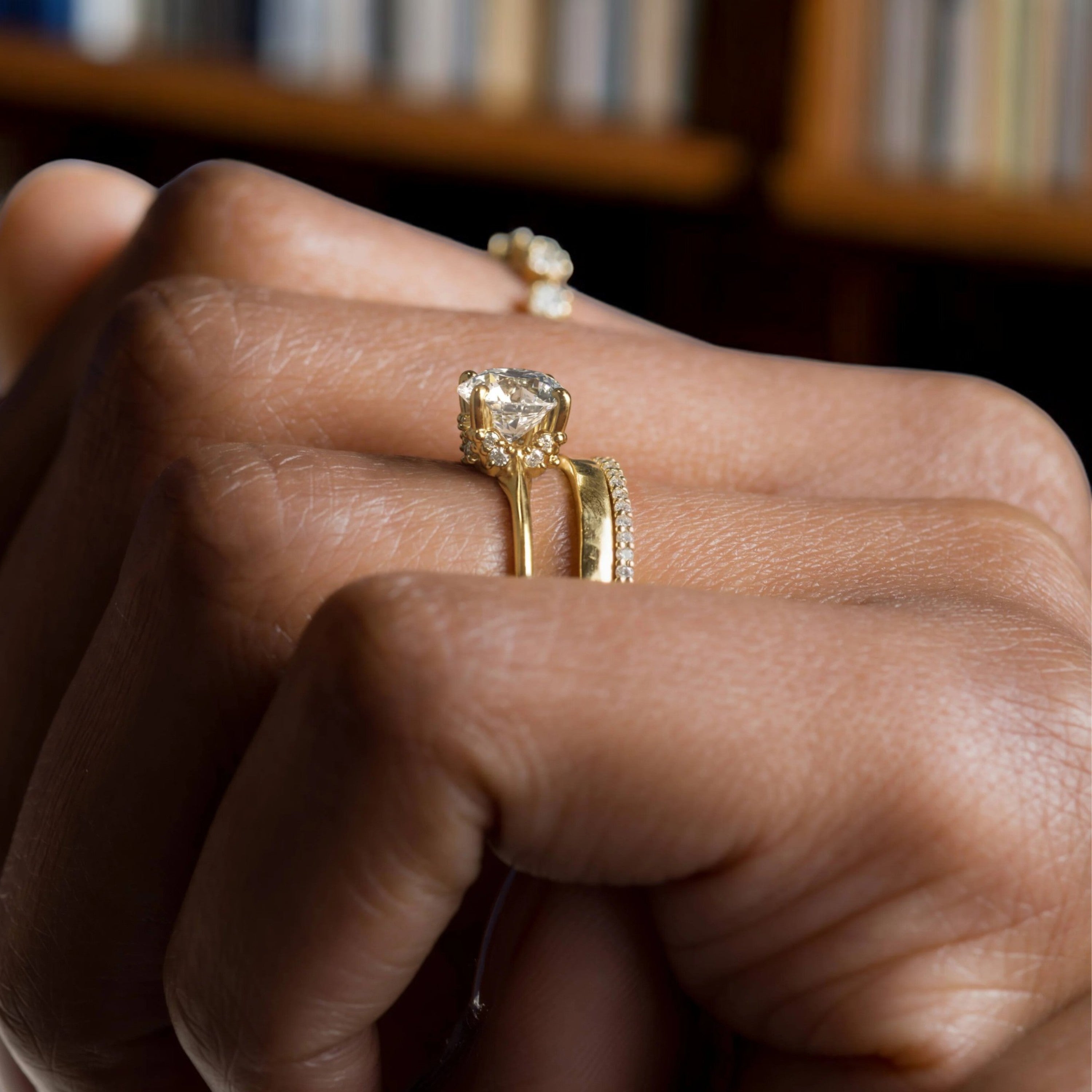 whispering-aurora-round-v-embrace-solitaire-engagement-ring-gemfora-2