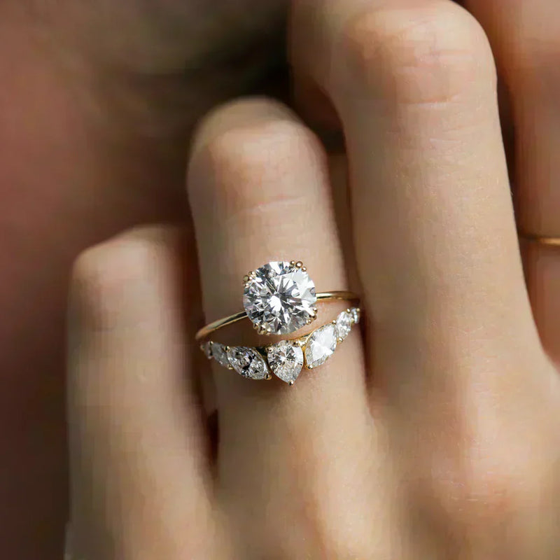 solitaire-round-cut-engagement-ring