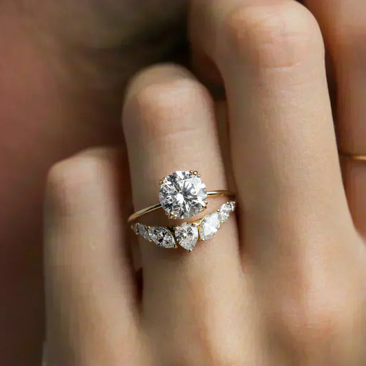 solitaire-round-cut-engagement-ring