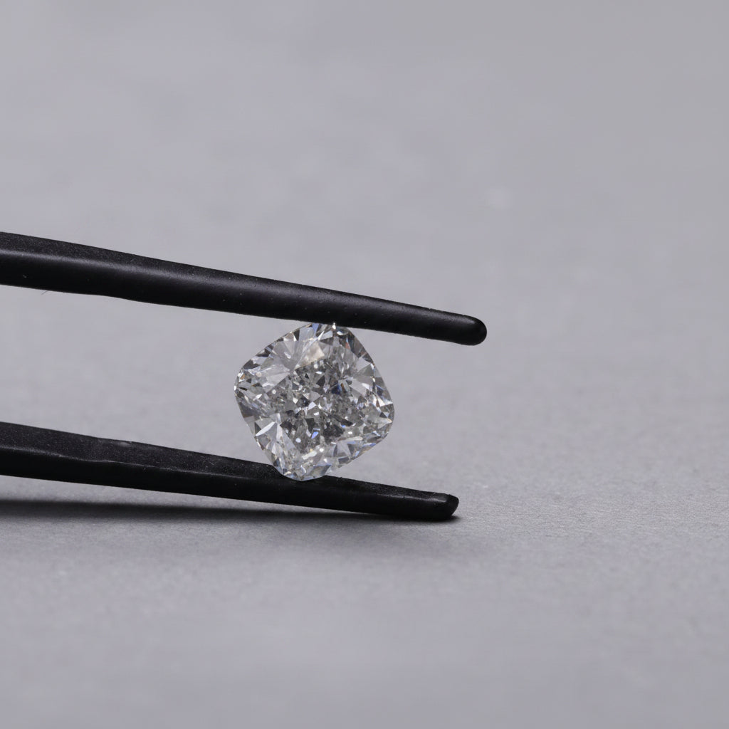 0.96ct-cushion-cut-lab-grown-diamond