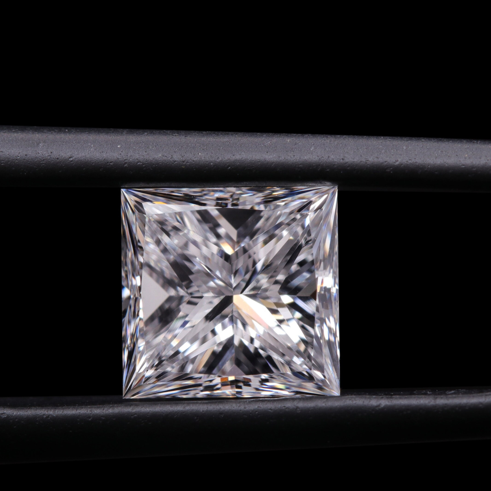1-74-ct-princess-cut-lab-grown-diamond
