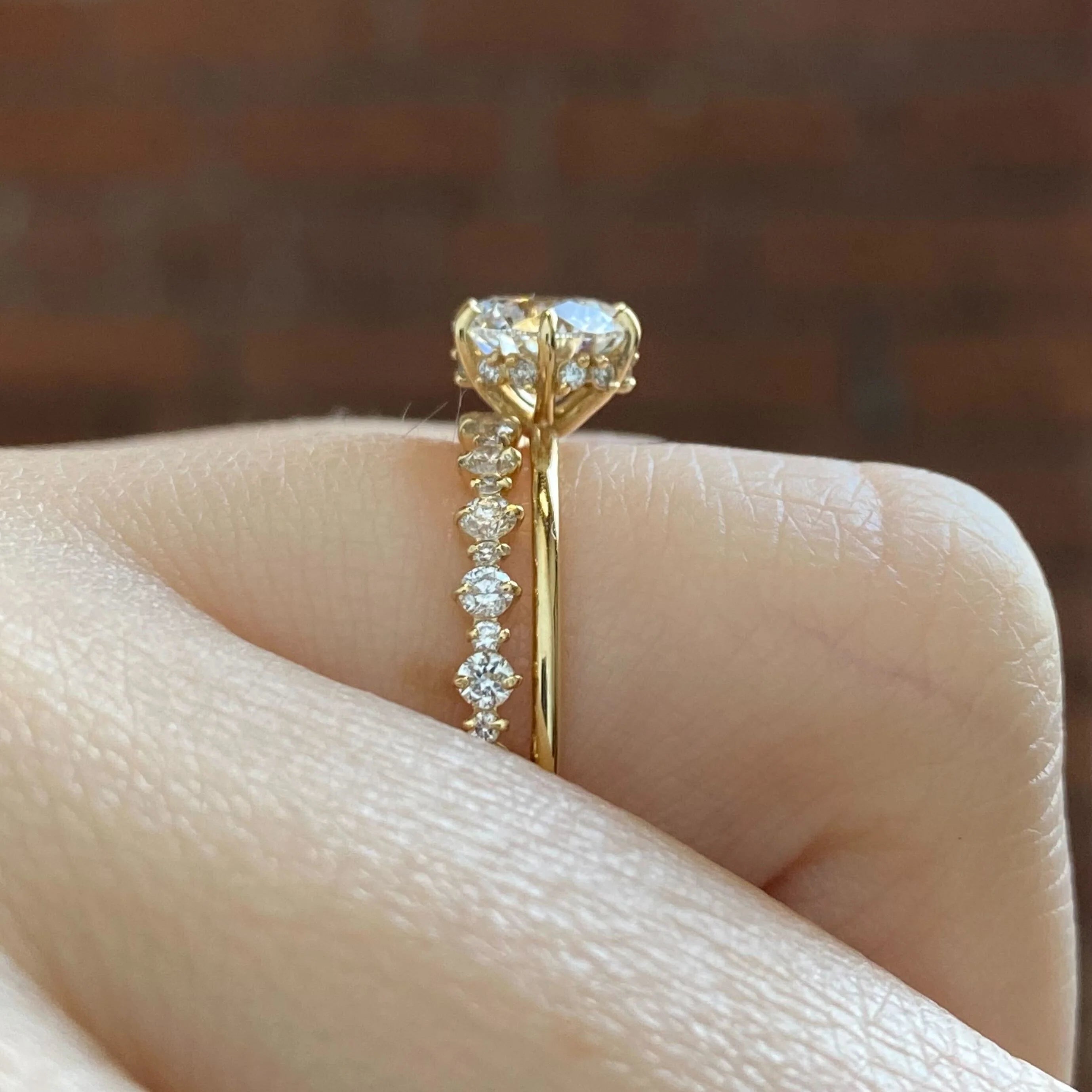 1.32ct-golden-round-cut-moissanite-diamond-engagement-ring-yellow-gold-gemfora-5