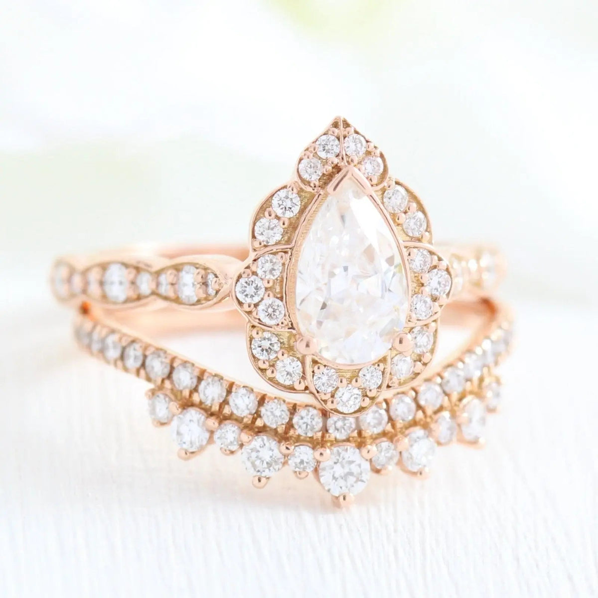 1.0CT Vintage Floral Pear Cut Moissanite Halo Bridal Engagement Ring Set