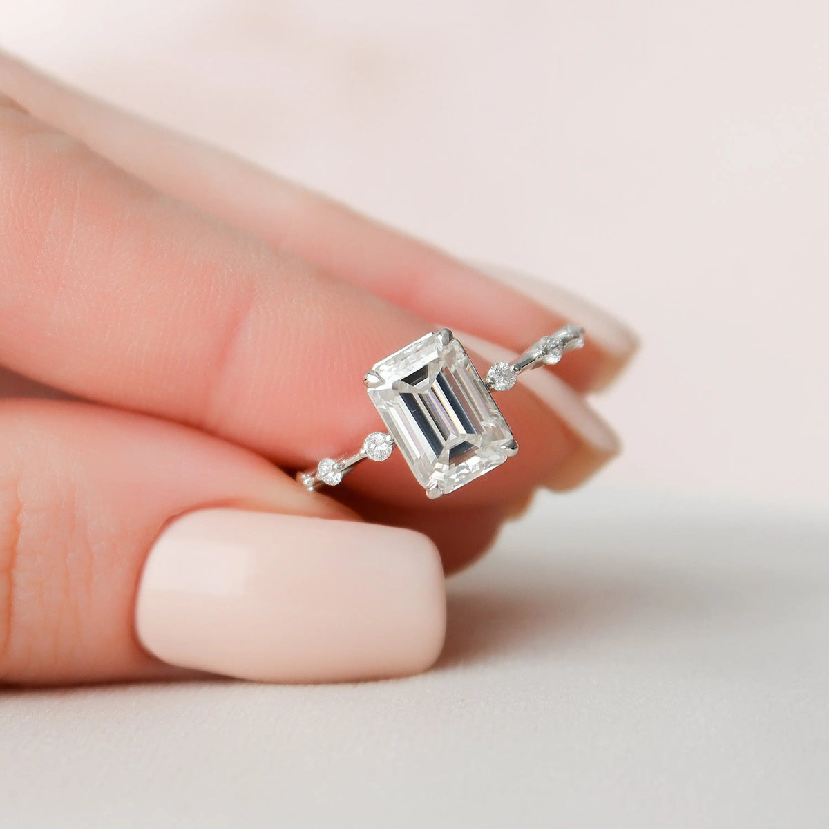 2-5-ct-emerald-cut-solitaire-lab-grown-engagement-ring