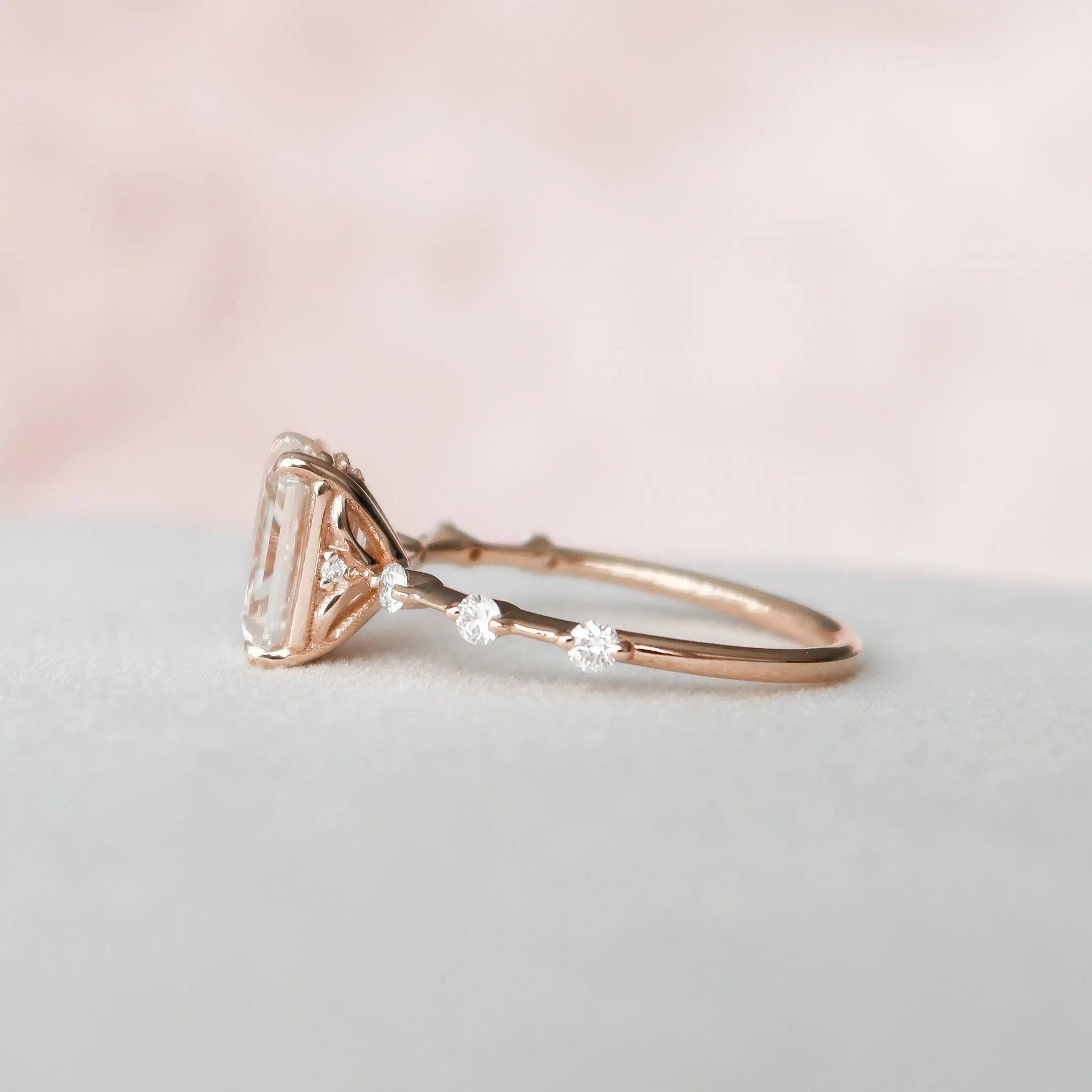 2-ct-emerald-cut-solitaire-lab-grown-engagement-ring