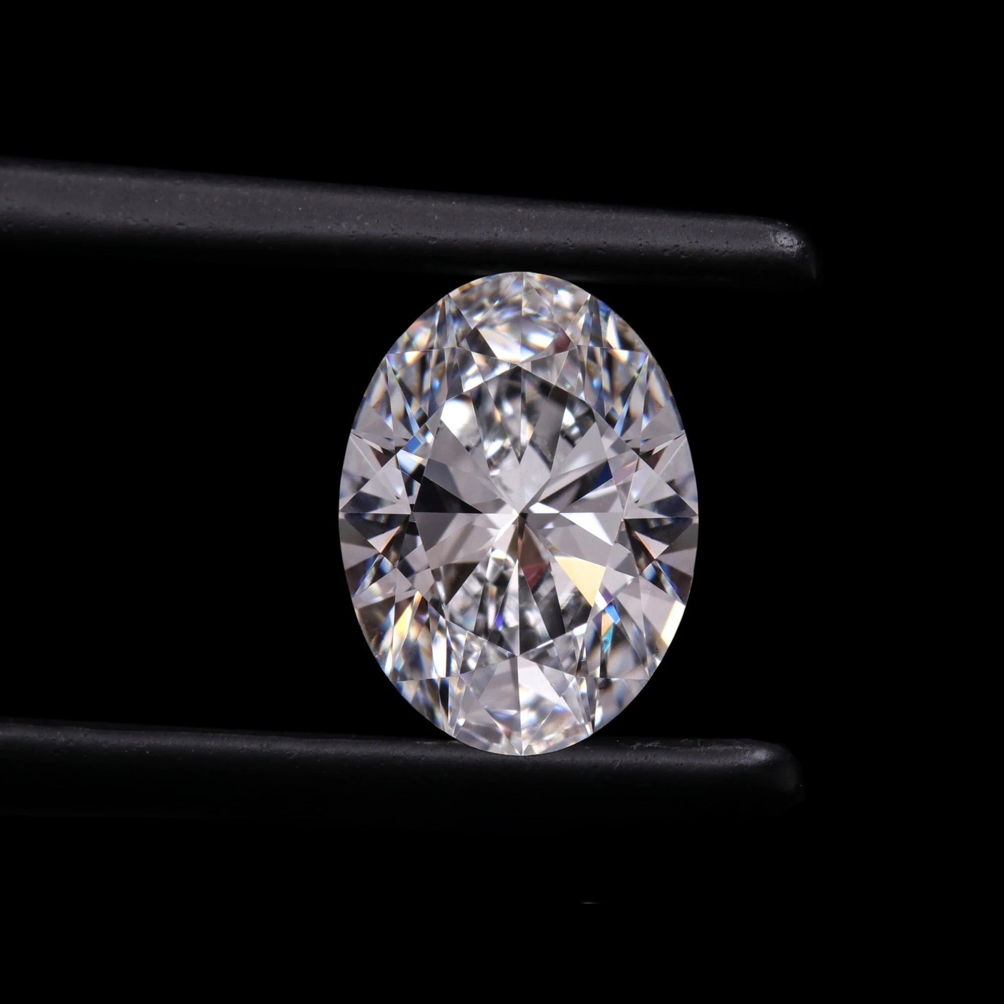 2.1CTOvalCutLab-GrownDiamond