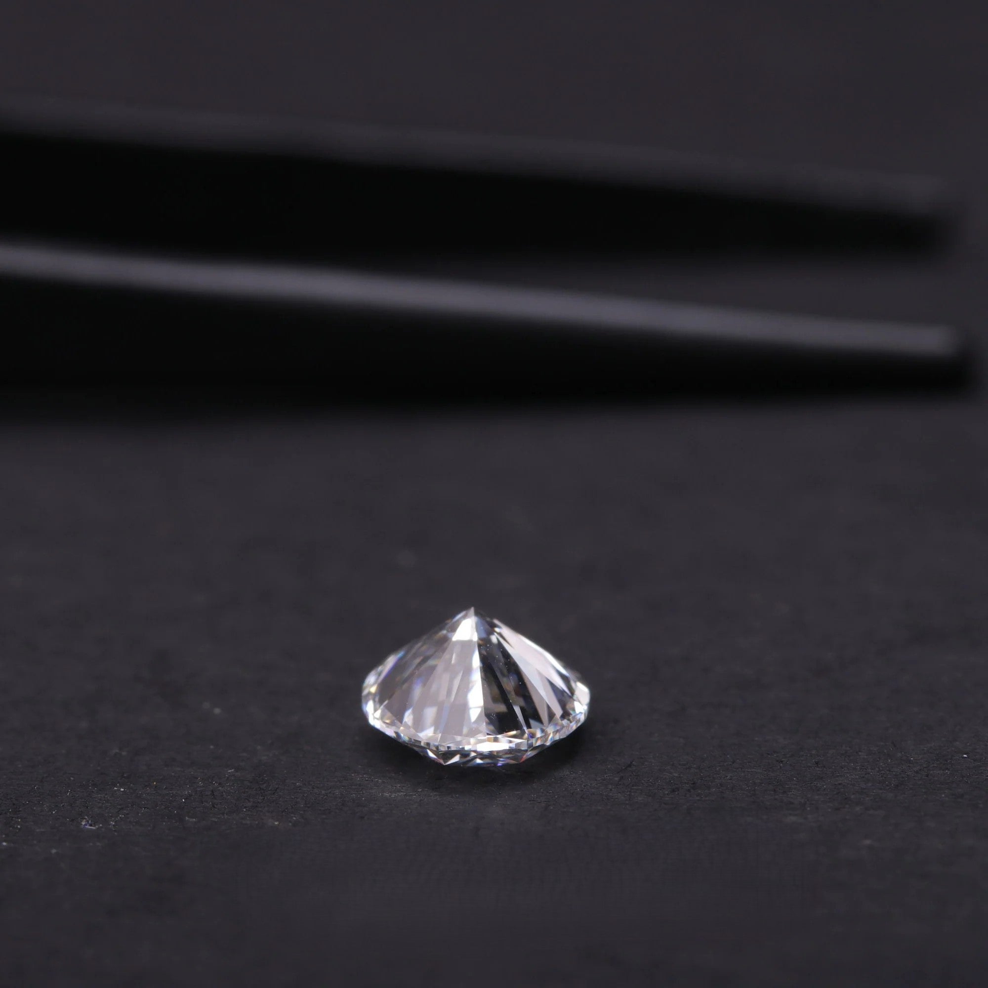 2.1CTOvalCutLab-GrownDiamond