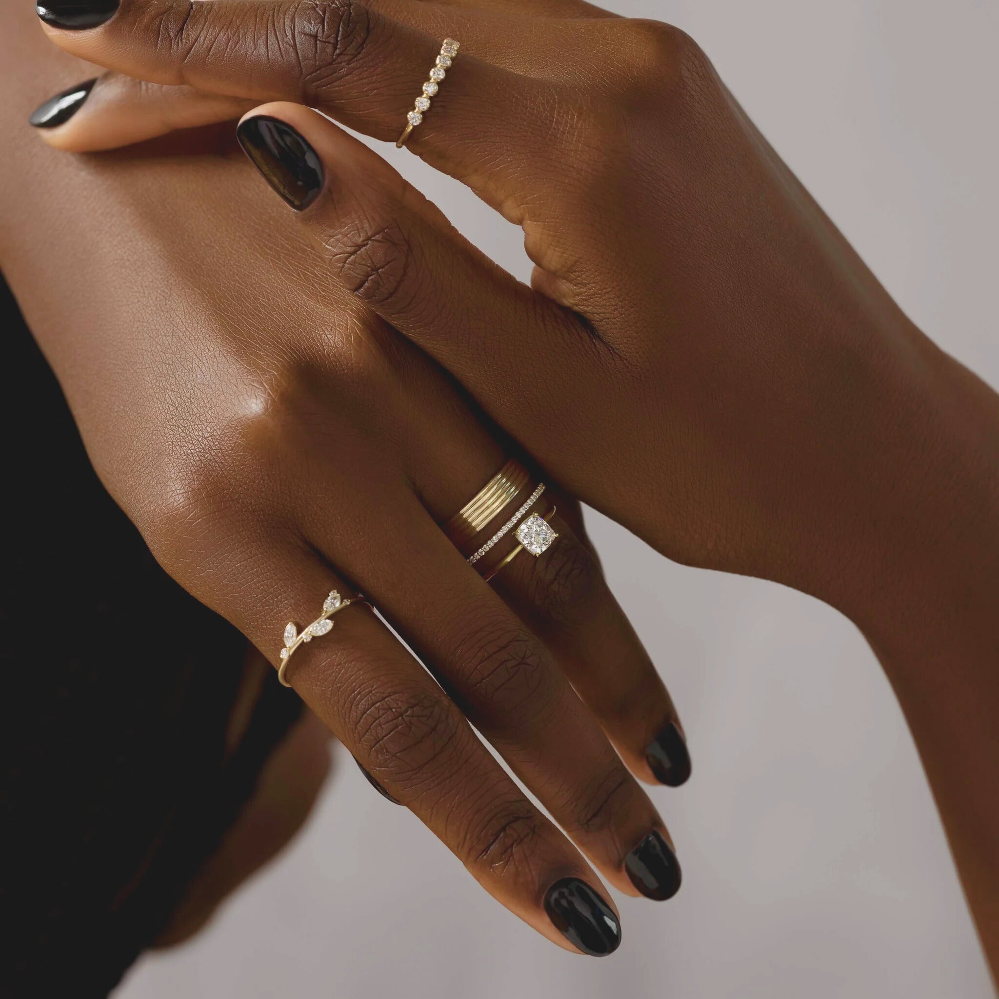 2ct-cushion-cut-solitaire-engagement-ring-6