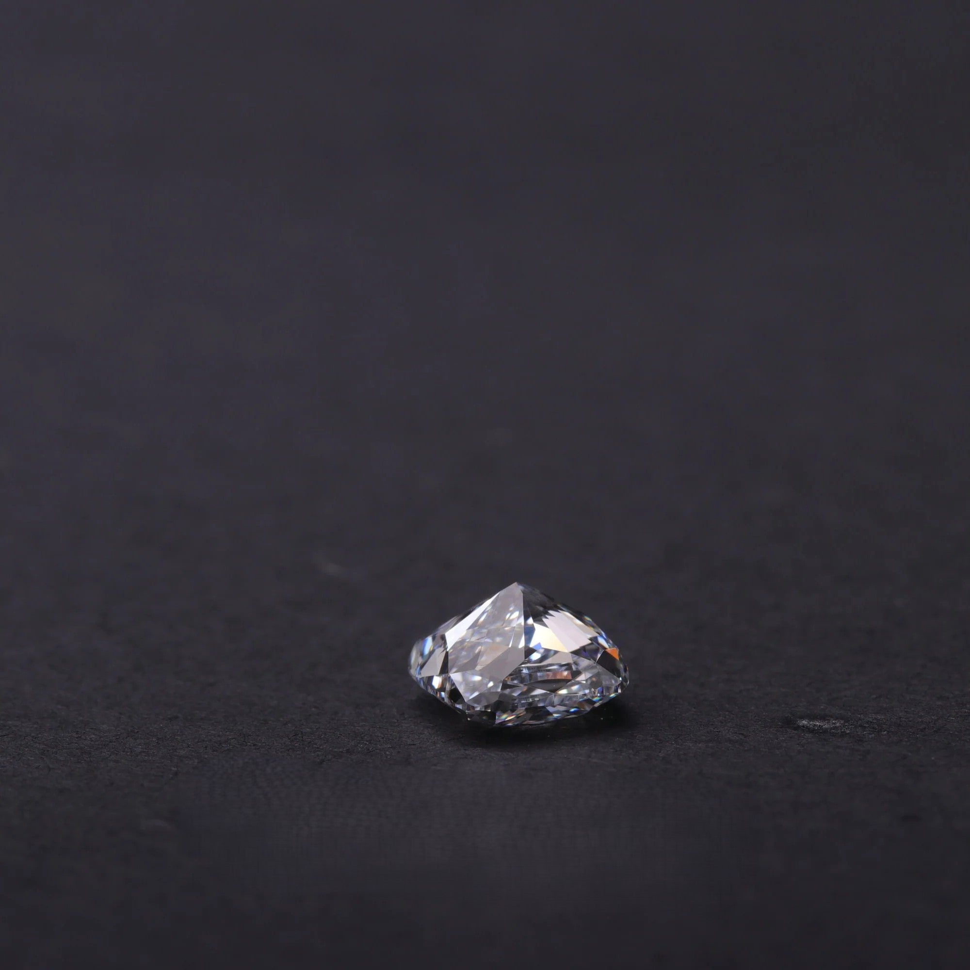 3.07ct-cushion-cut-lab-grown-diamond