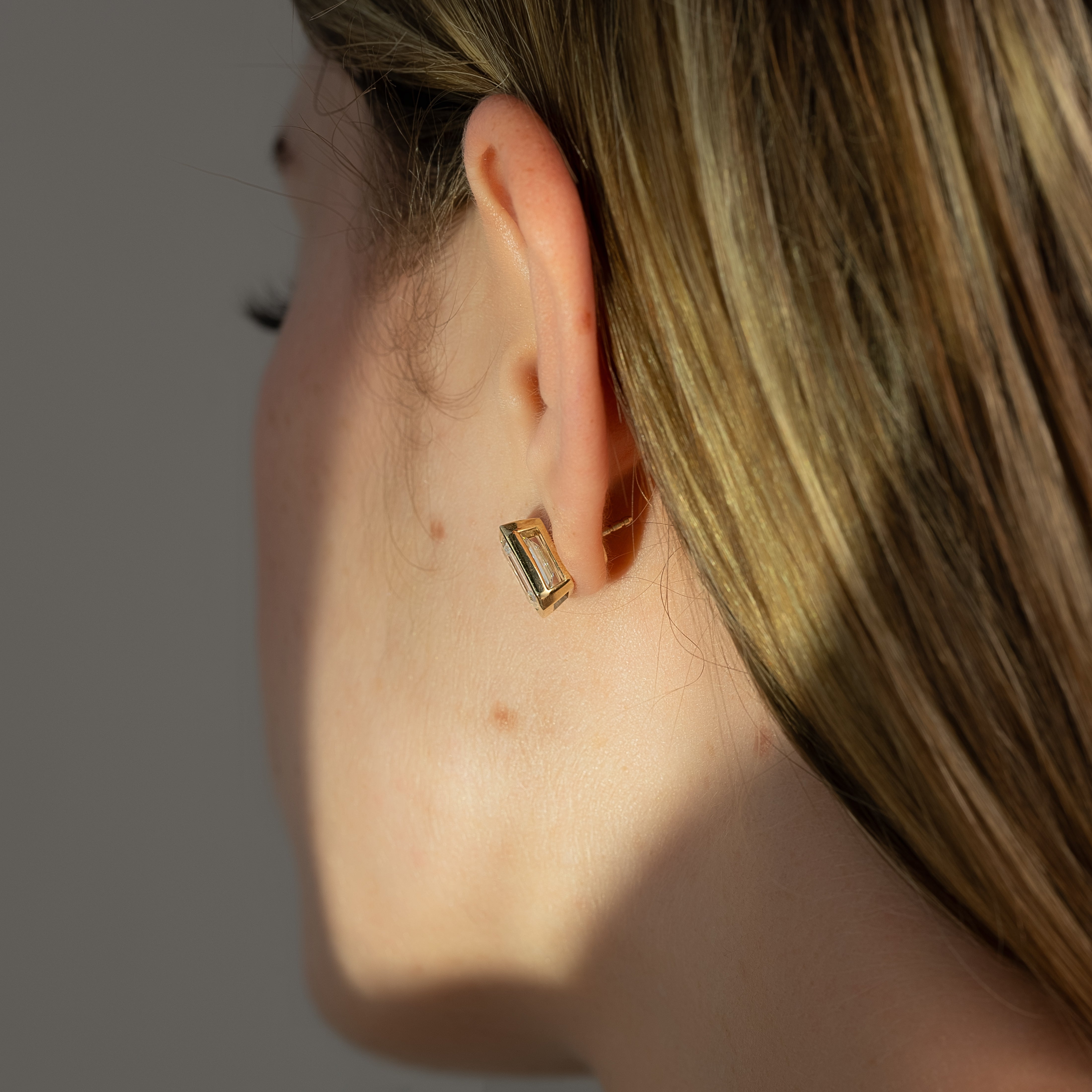 5-carat-emerald-lab-grown-stud-earrings-in-14k-yellow-gold-17