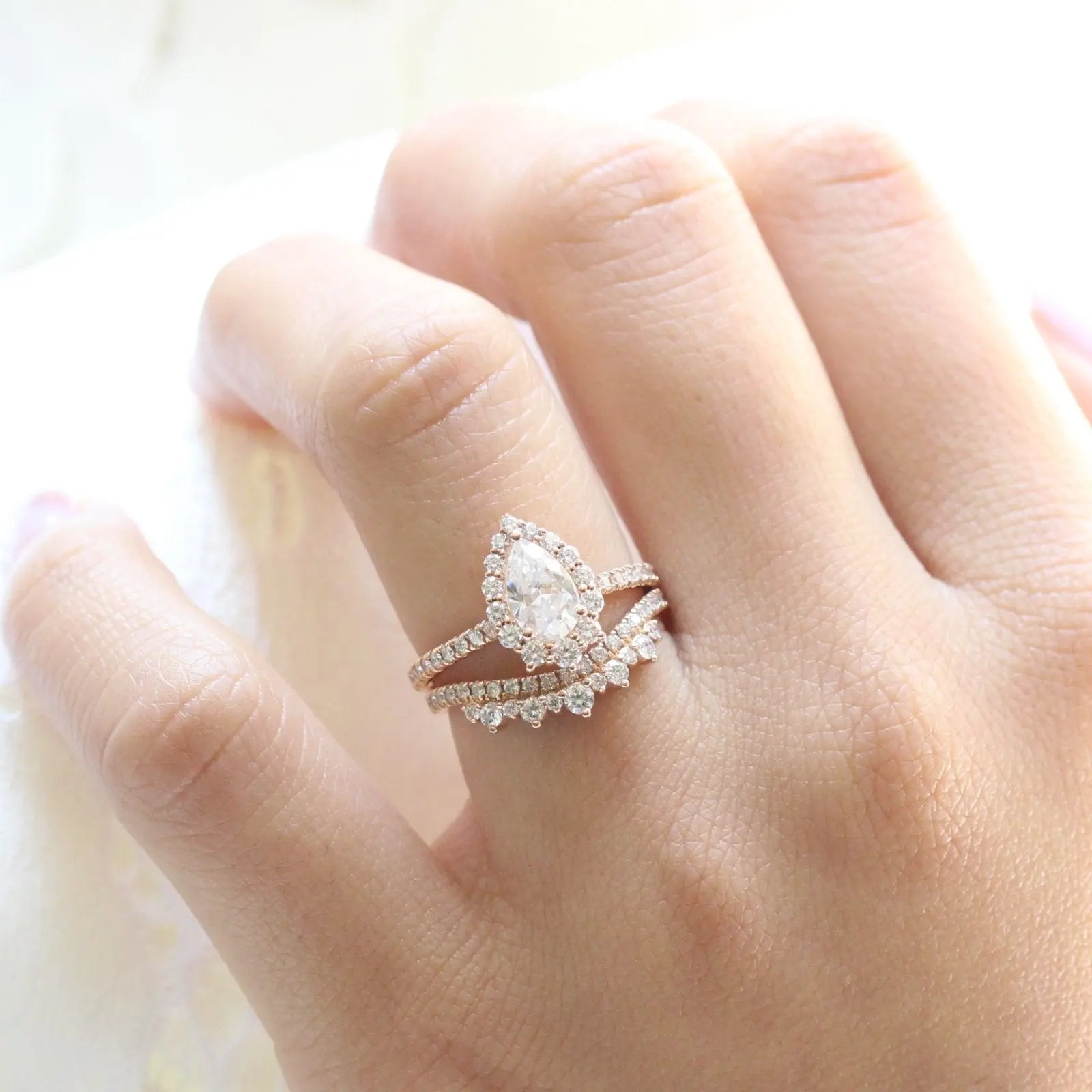1.0CT Tiara Halo Pear Cut Moissanite Halo Bridal Engagement Ring Set