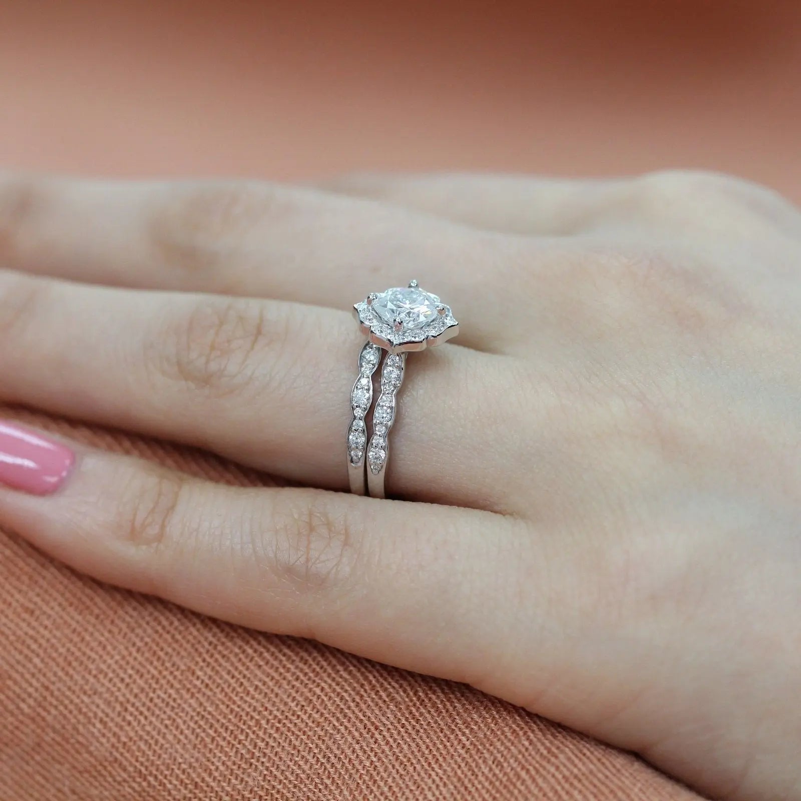 1.0CT Oval Cut Moissanite Halo Bridal Engagement Ring Set